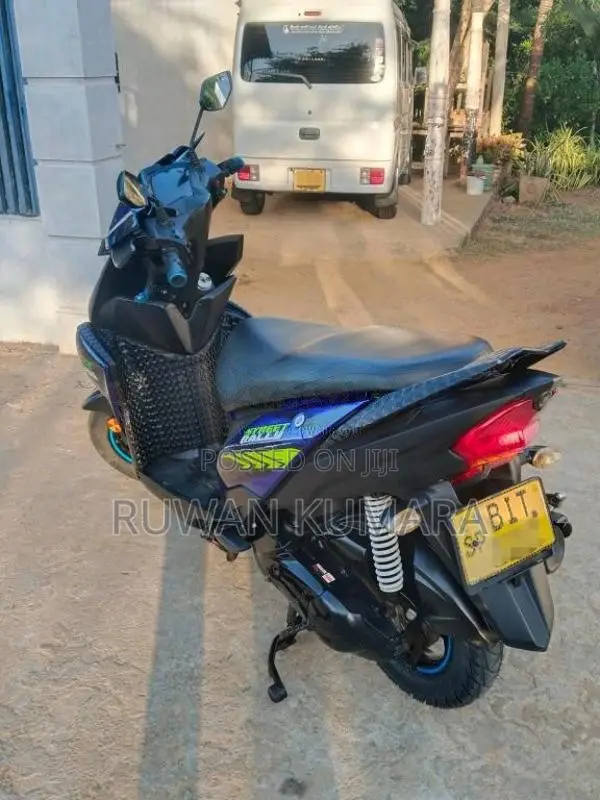Yamaha ZR 2020 Motorbike (Used)