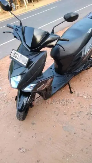 Yamaha ZR 2018 Motorbike (Used)