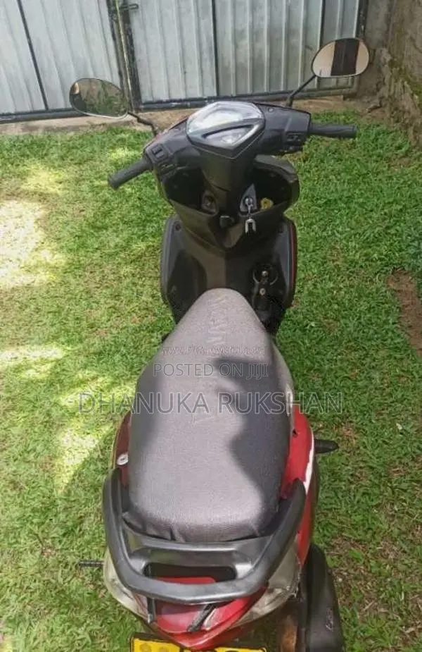 Yamaha Ray 2015 Motorbike (Used)