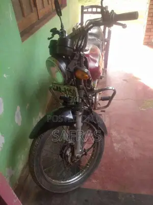 Bajaj Boxer 2003 Motorbike (Used)