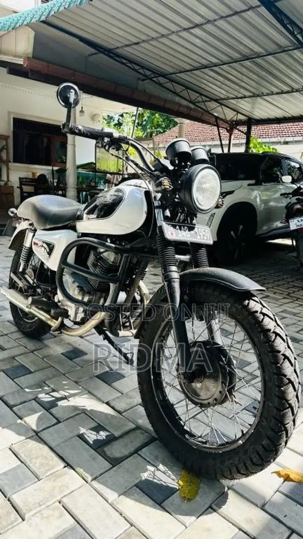 Honda CM Custom 1997 Motorbike (Used)