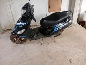 Hero Maestro 2020 Motorbike (Used)