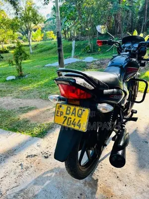 Hero-Honda Dream Yuga 2015 Motorbike (Used)