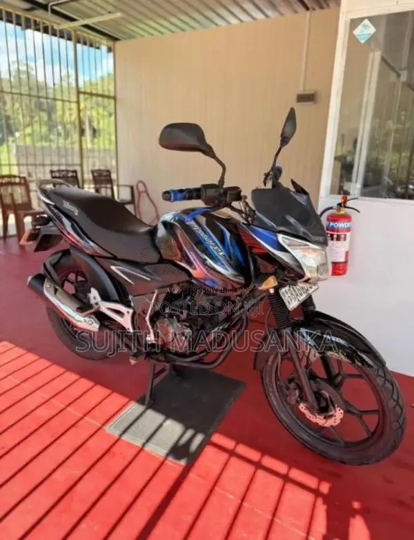 Bajaj Discover 2014 Motorbike (Used)