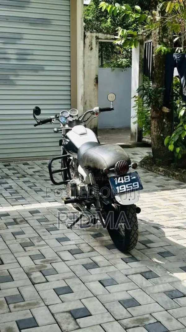 Honda CM Custom 1997 Motorbike (Used)