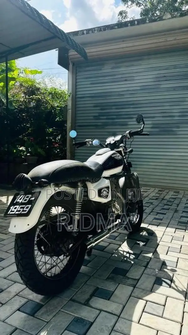Honda CM Custom 1997 Motorbike (Used)