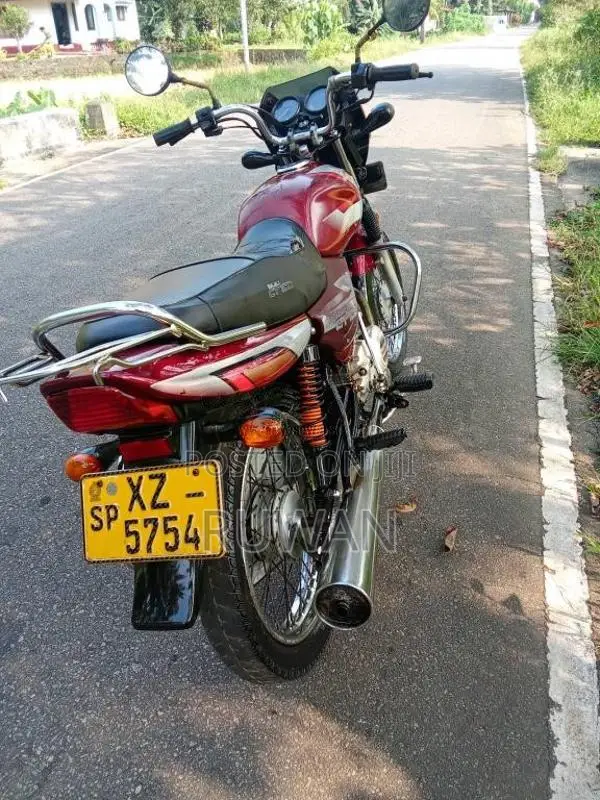 Bajaj CT-100 2012 Motorbike (Used)