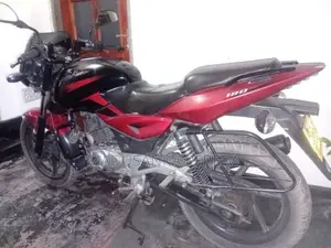 Bajaj Pulsar 2016 Motorbike (Used)
