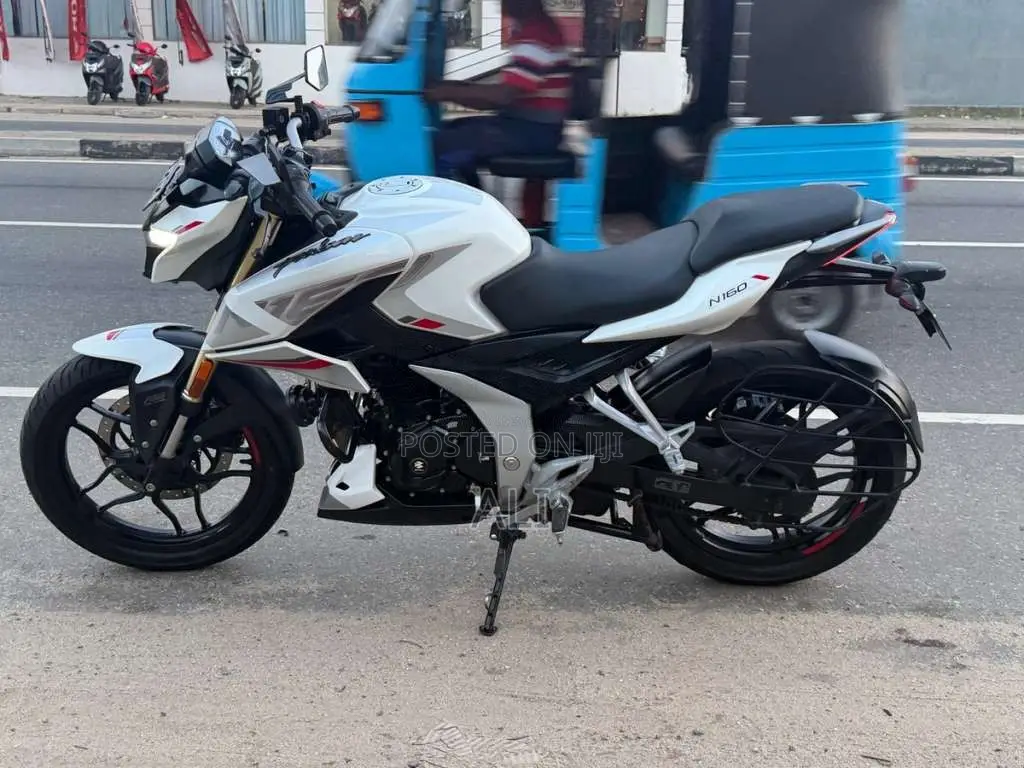 Bajaj Pulsar N160 Premium 2025 Motorbike (Used)