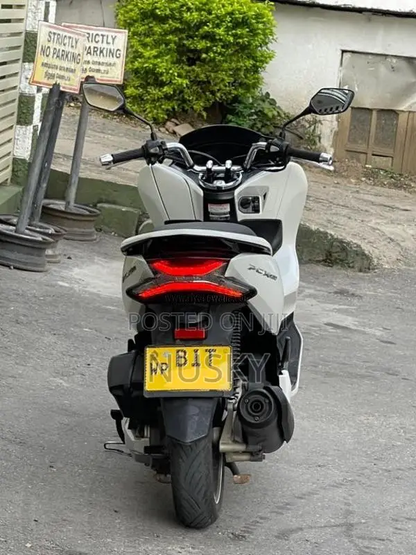 Honda Pcx 2019 Motorbike (Used)