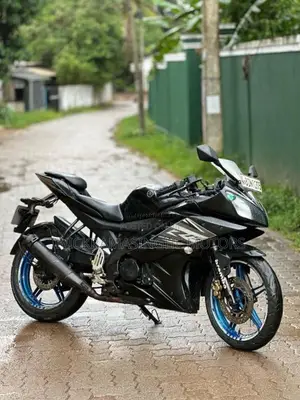 Yamaha R15 2015 Motorbike (Used)