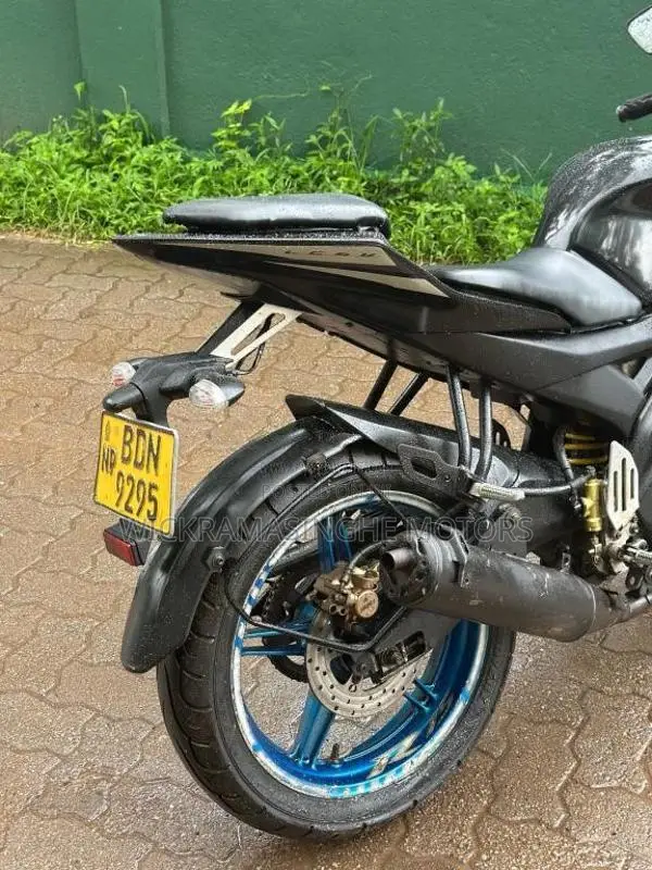 Yamaha R15 2015 Motorbike (Used)