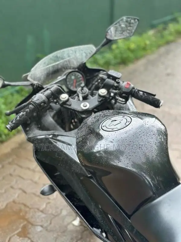 Yamaha R15 2015 Motorbike (Used)
