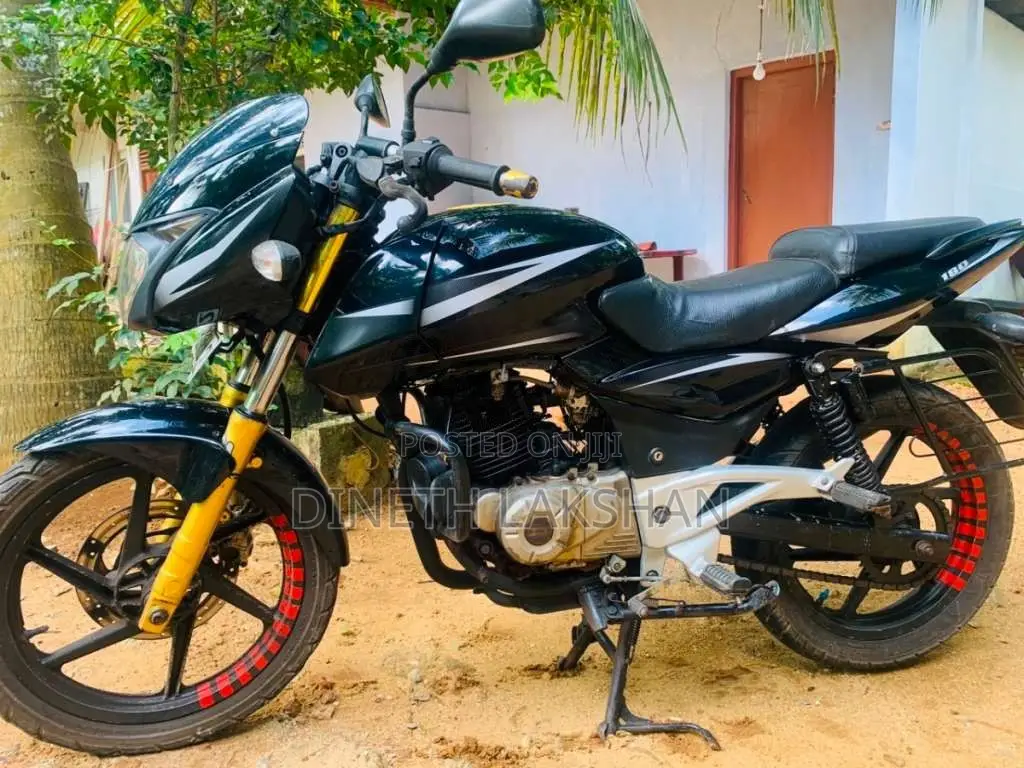 Bajaj Pulsar 2015 Motorbike (Used)