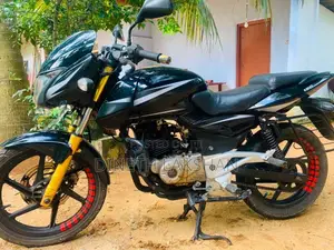Bajaj Pulsar 2015 Motorbike (Used)