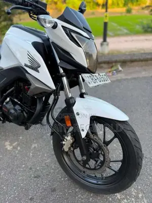 Honda Cb Hornet 2017 Motorbike (Used)