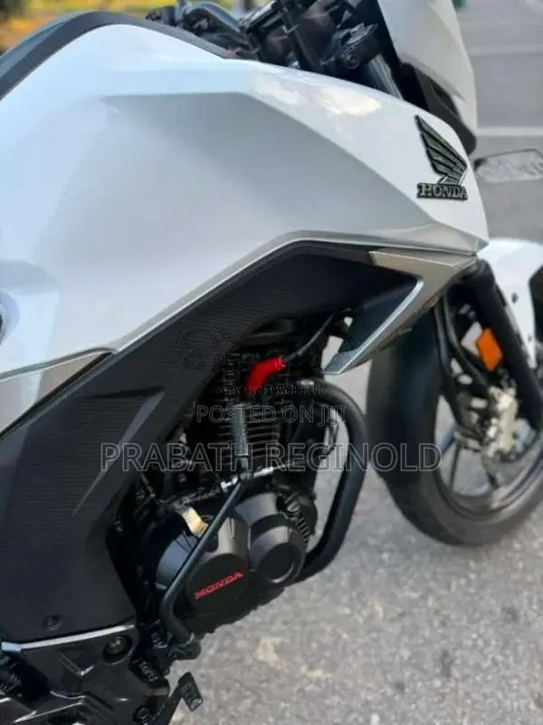 Honda Cb Hornet 2017 Motorbike (Used)