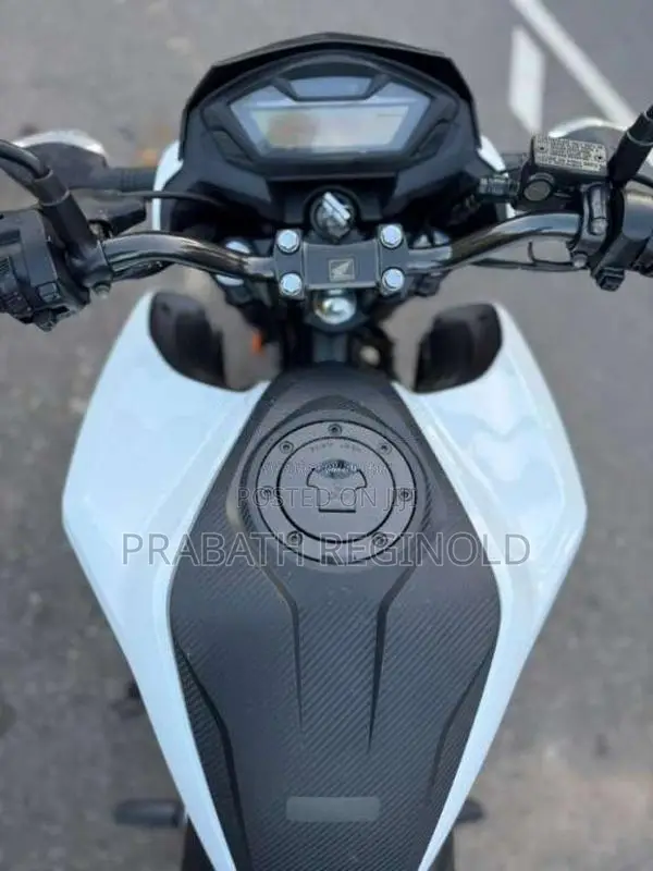 Honda Cb Hornet 2017 Motorbike (Used)