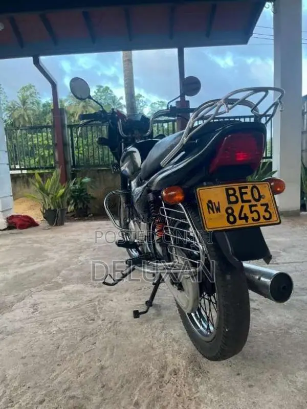 Bajaj CT-100 2016 Motorbike (Used)