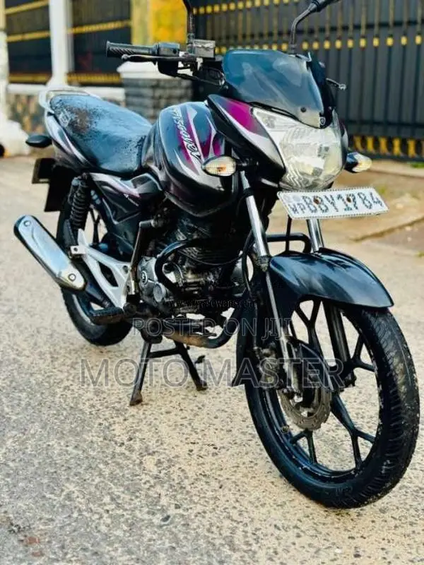 Bajaj Discover 2015 Motorbike (Used)