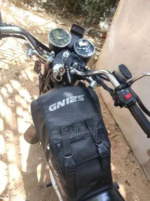 Suzuki GN125 2005 Motorbike (Used)