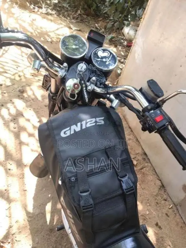 Suzuki GN125 2005 Motorbike (Used)