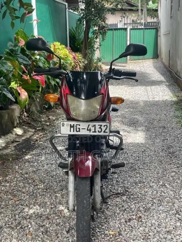 Bajaj CT-100 2005 Motorbike (Used)
