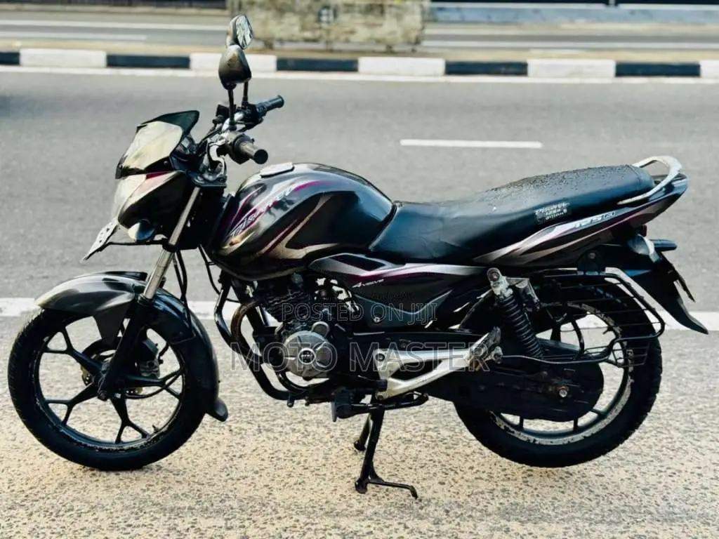 Bajaj Discover 2015 Motorbike (Used)