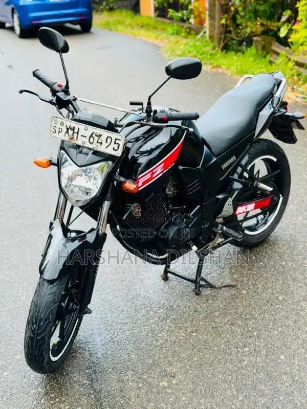 Yamaha FZ 2011 Motorbike (Used)