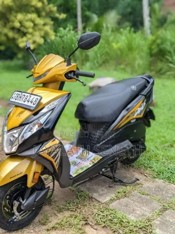Honda Dio 2019 Motorbike (Used)
