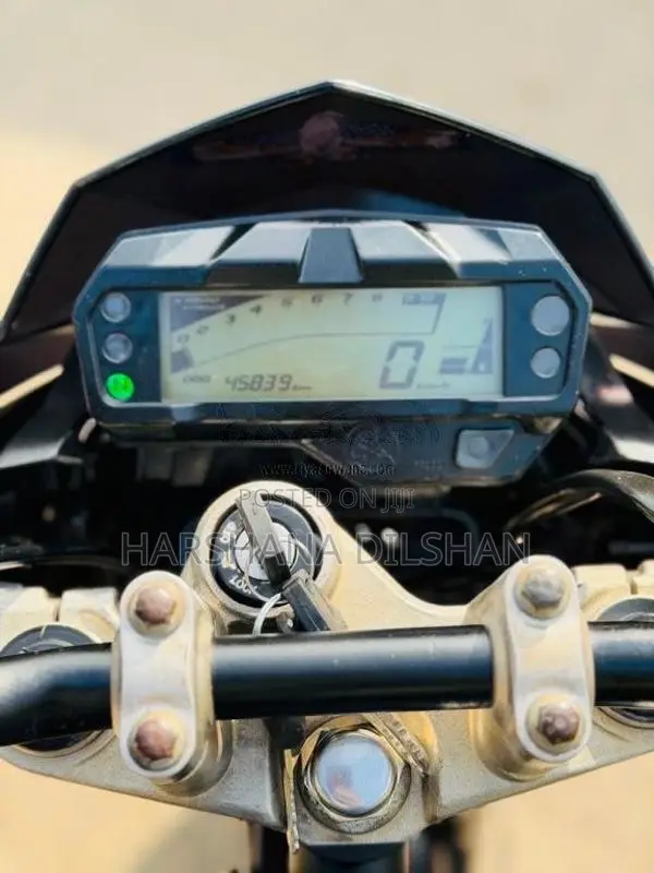 Yamaha FZ Version 2 2015 Motorbike (Used)