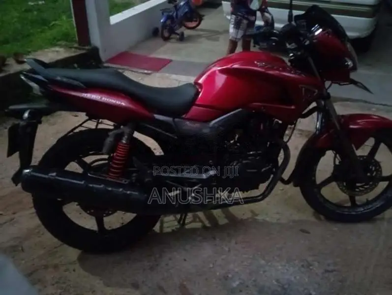 Hero-Honda Hunk 2011 Motorbike (Used)
