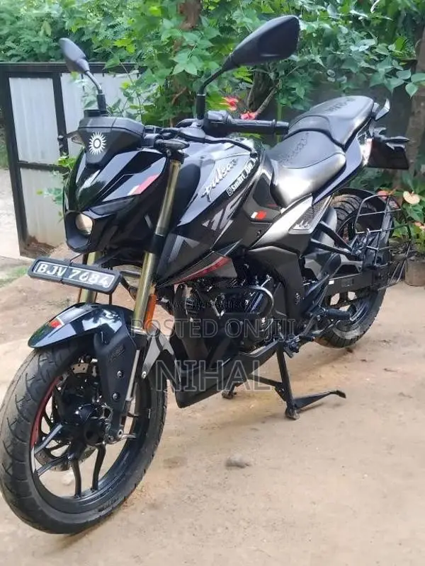Bajaj N160 2025 Motorbike (Used)