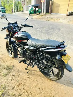 Bajaj Discover 2010 Motorbike (Used)