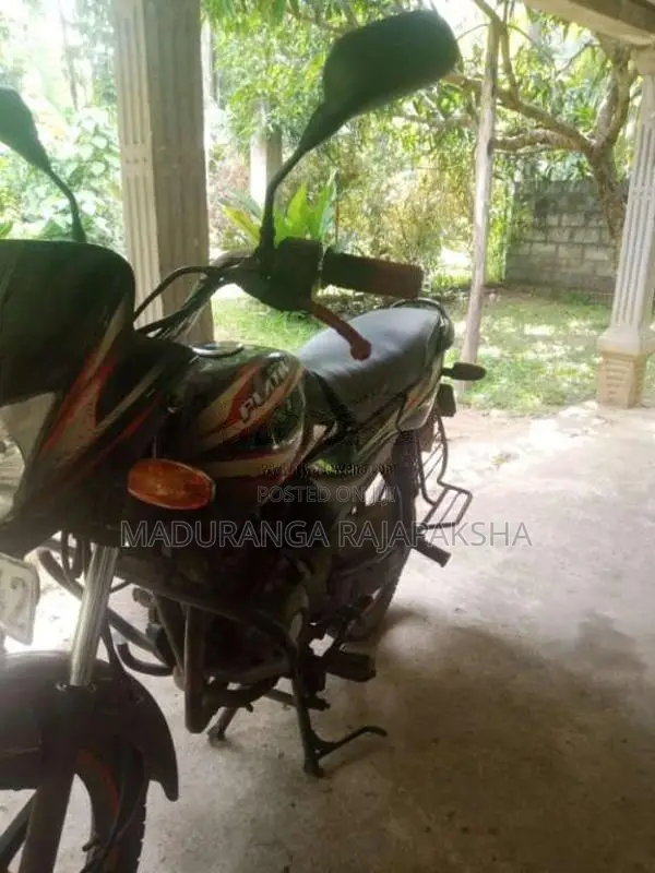 Bajaj Platina 2015 Motorbike (Used)