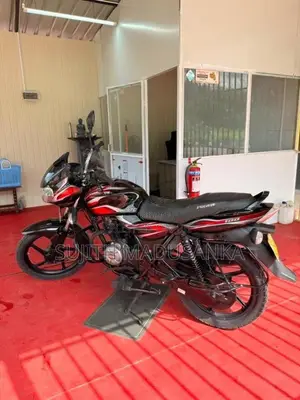 Bajaj Discover 2012 Motorbike (Used)