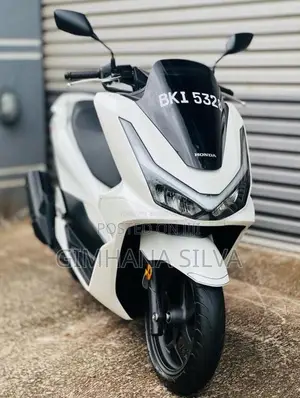Honda Pcx 2025 Motorbike (Used)