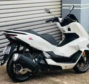 Honda Pcx 2025 Motorbike (Used)