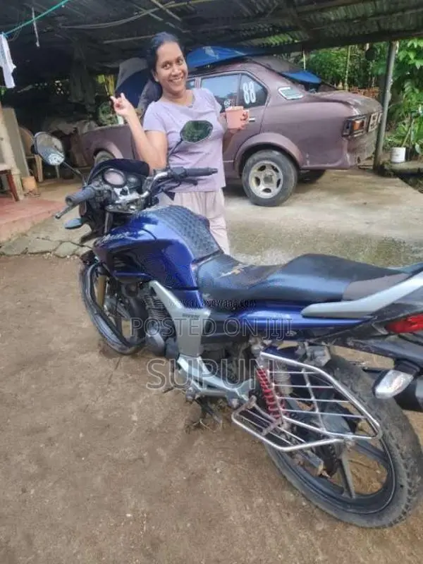 Hero-Honda Hunk 2009 Motorbike (Used)