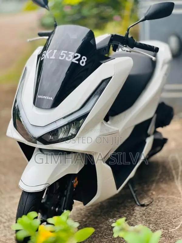 Honda Pcx 2025 Motorbike (Used)