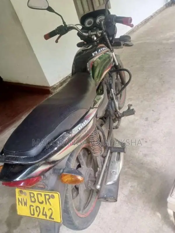 Bajaj Platina 2015 Motorbike (Used)