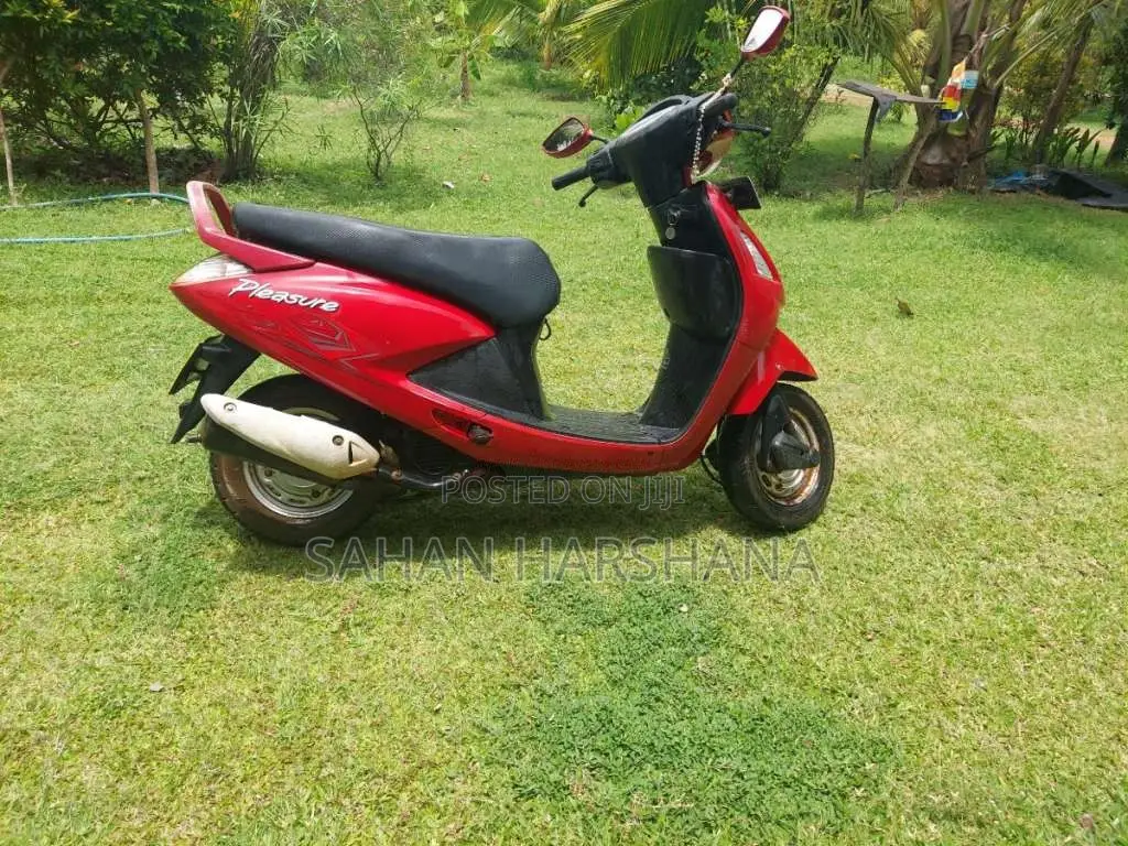 Hero Pleasure 2013 Motorbike (Used)