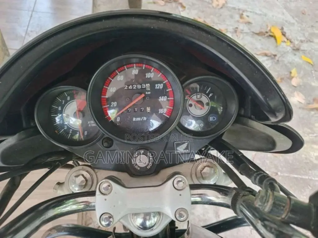 Honda Unicorn 2014 Motorbike (Used)