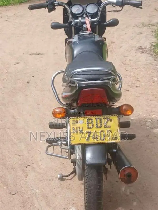 Bajaj CT-100 2016 Motorbike (Used)