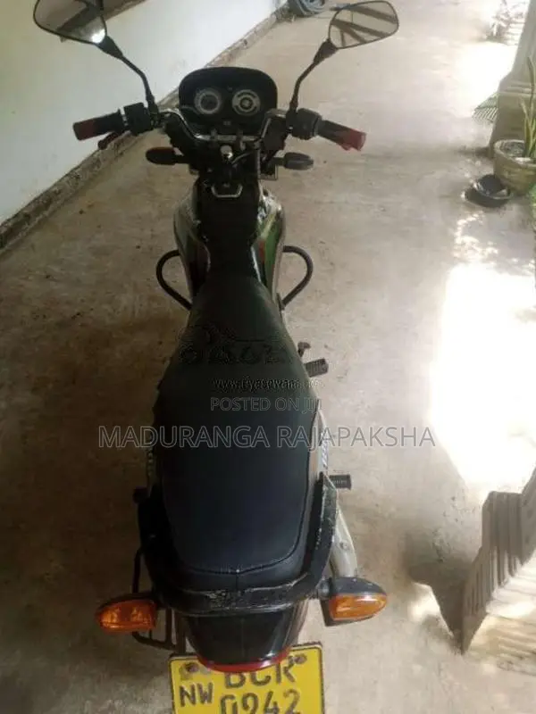 Bajaj Platina 2015 Motorbike (Used)
