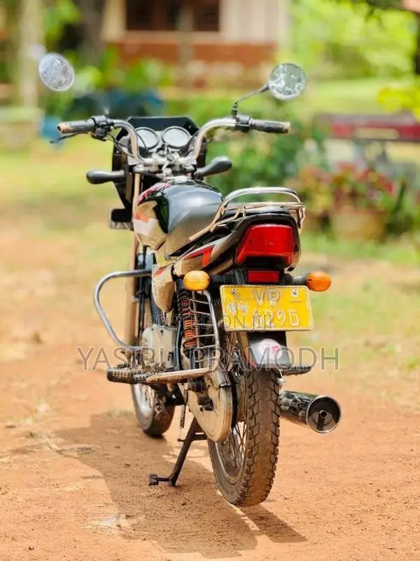 Bajaj CT-100 2010 Motorbike (Used)