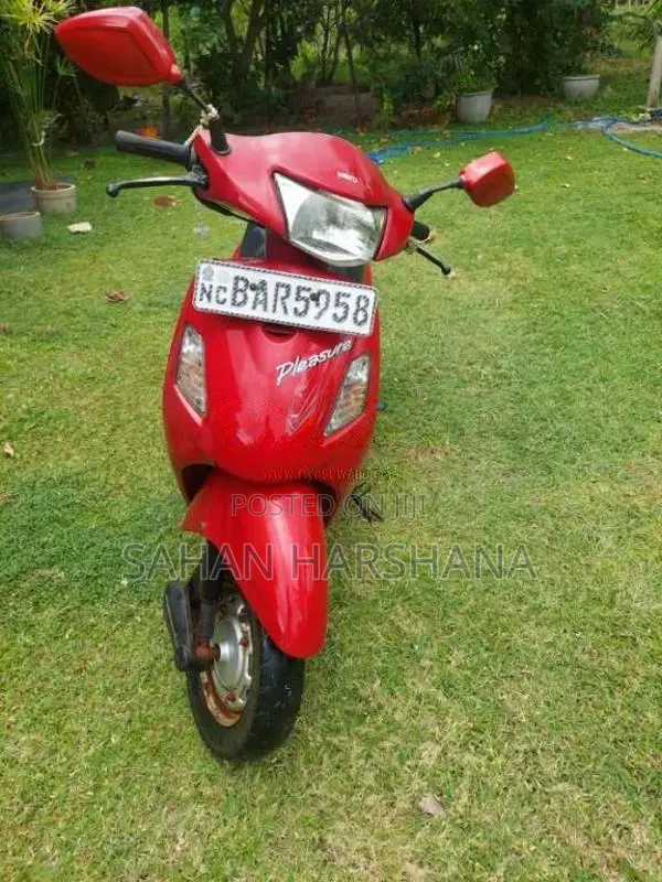 Hero Pleasure 2013 Motorbike (Used)