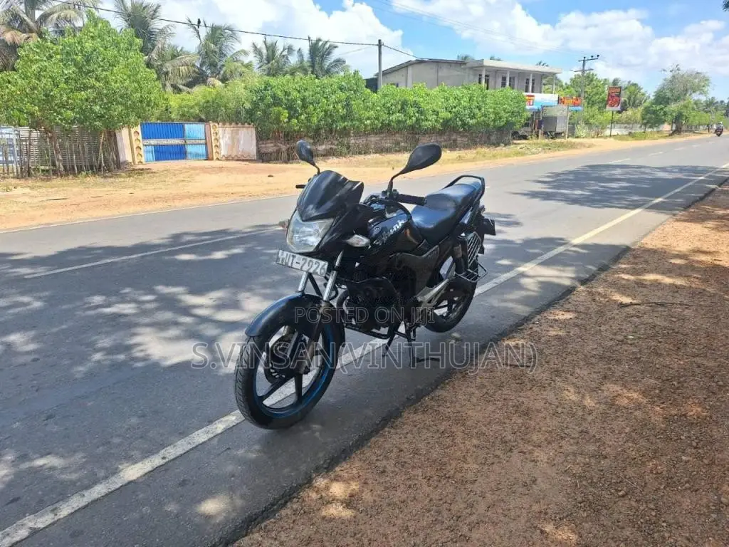 Hero-Honda Hunk 2010 Motorbike (Used)