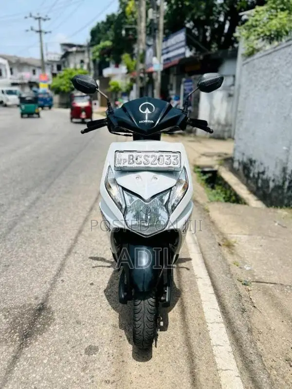 Honda Dio 2015 Motorbike (Used)