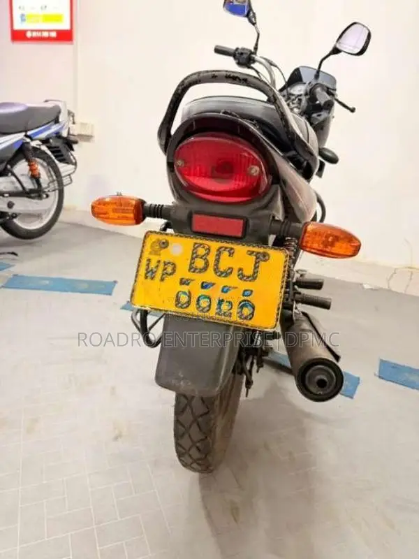 Bajaj Platina 2015 Motorbike (Used)